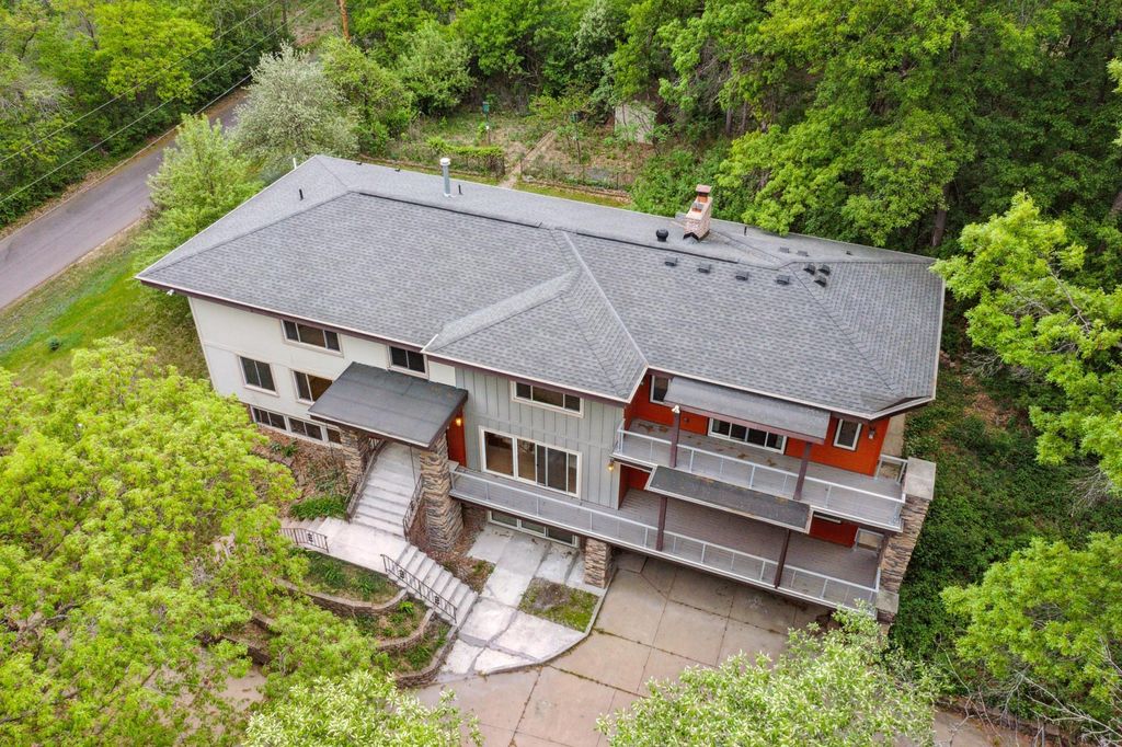 Photo of 21 Red Fox Road, North Oaks, MN 55127 (MLS # 6714047)