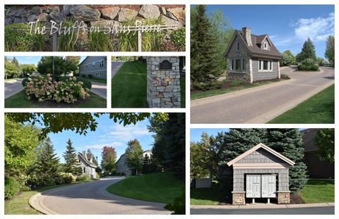 10726 Lyndale Bluffs Trail Bloomington MN 55420