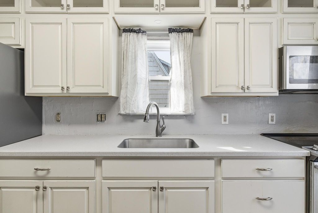 Photo of 1316 Margaretha Avenue, Albert Lea, MN 56007 (MLS # 7021100)