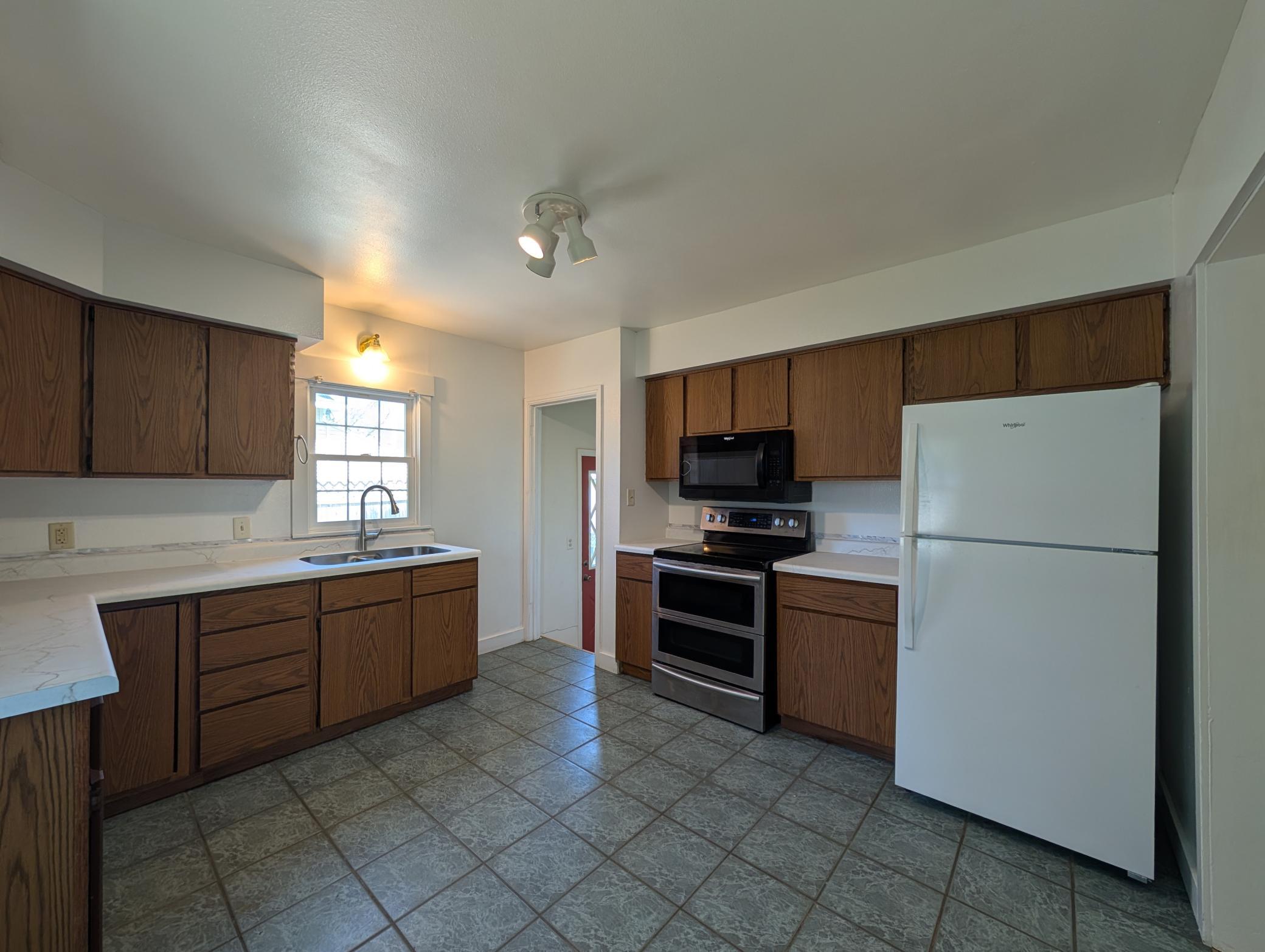 160 10th Street