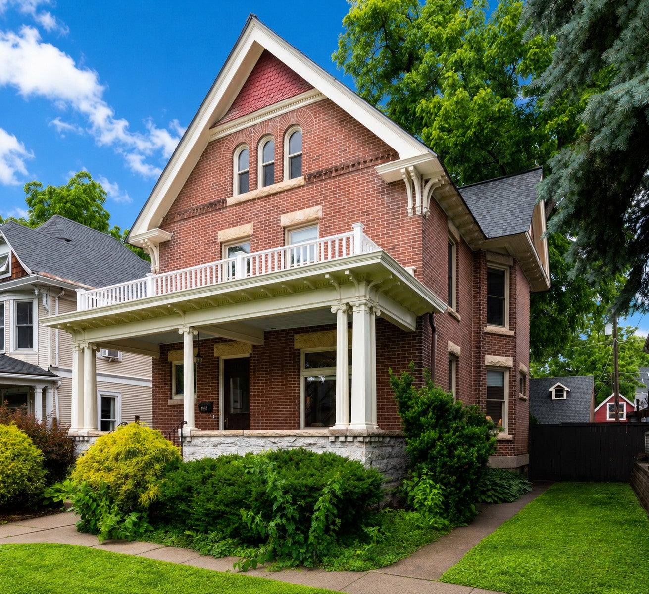 1937 Selby Avenue