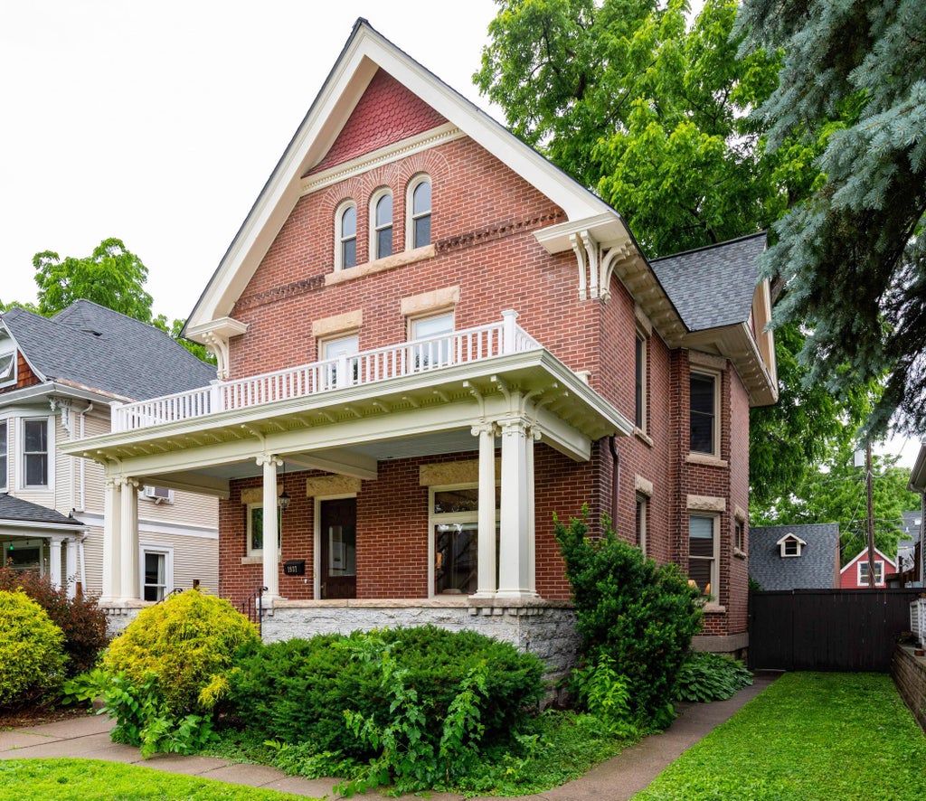Photo of 1937 Selby Avenue, Saint Paul, MN 55104 (MLS # 7089534)
