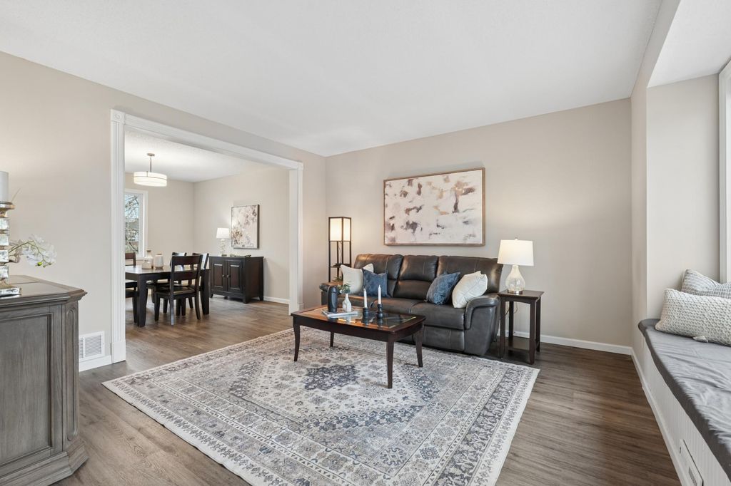 Photo of 2829 Eagle Valley Circle, Woodbury, MN 55129 (MLS # 7008041)