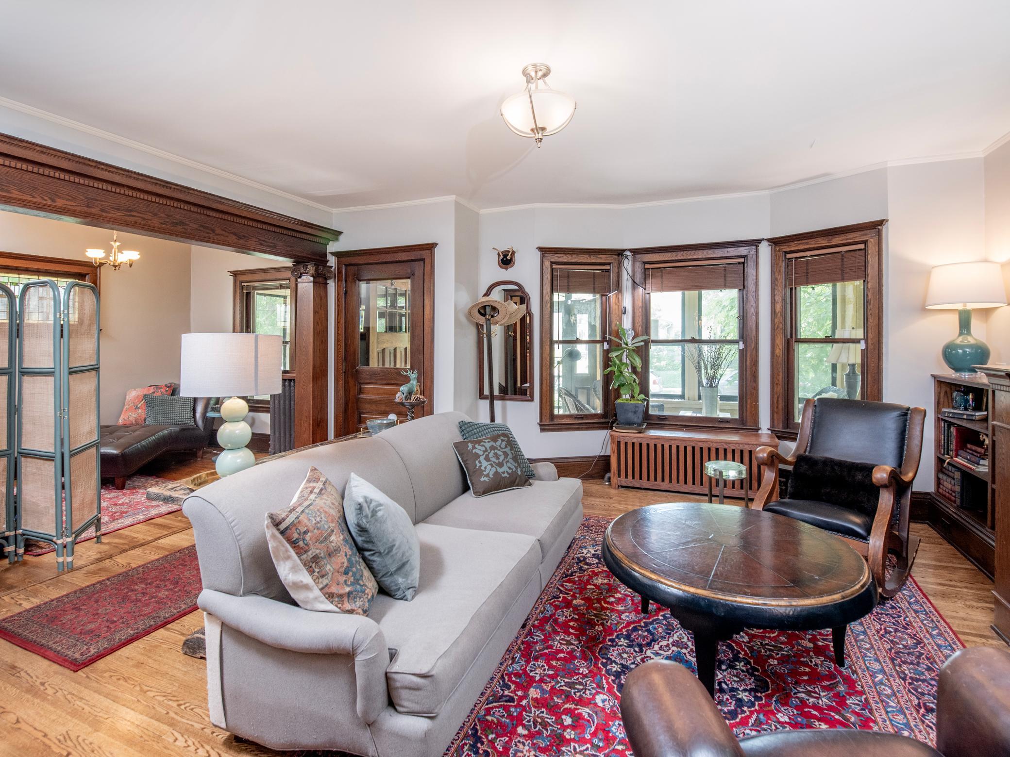 3212 Dupont Avenue S
