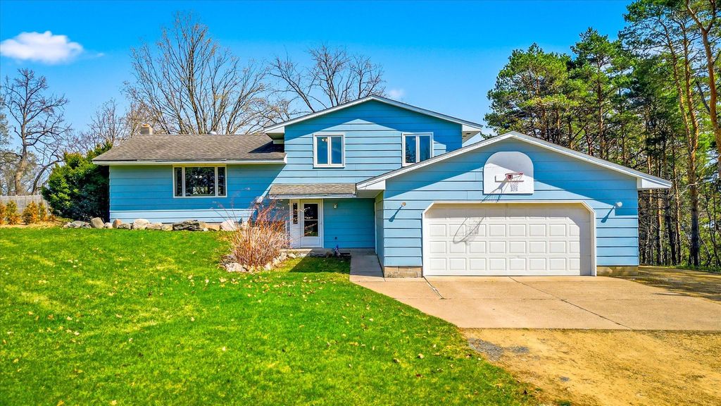 Photo of 13375 Elmcrest Avenue N, White Bear Lake, MN 55110 (MLS # 7037365)