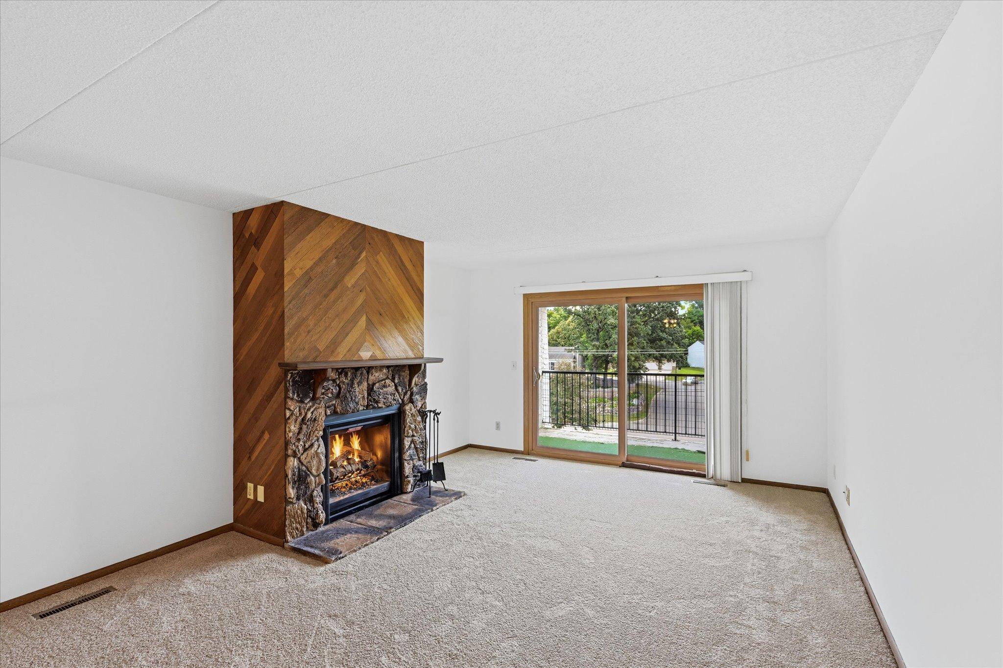 2455 Londin Lane E 417