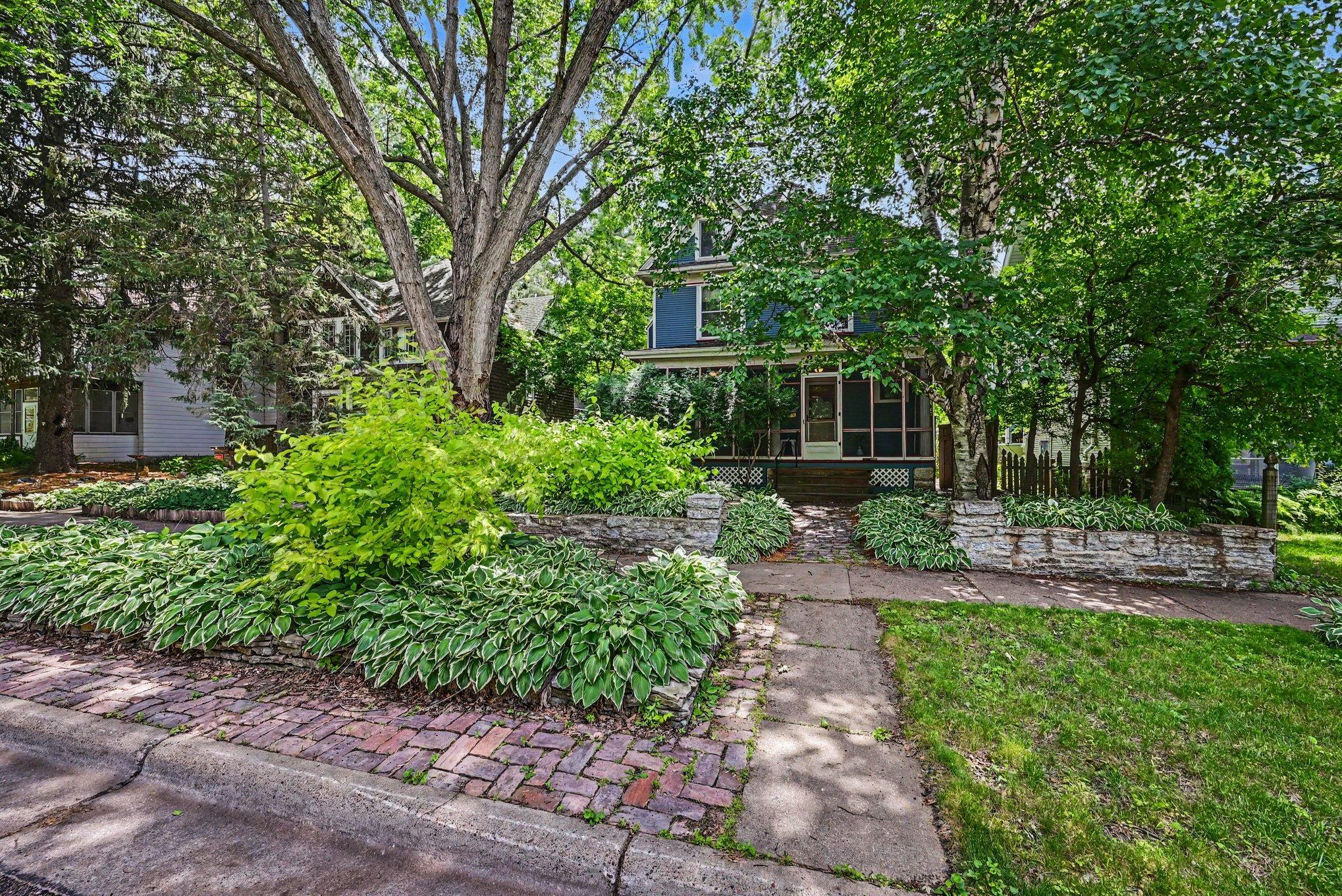 2012 Iglehart Avenue