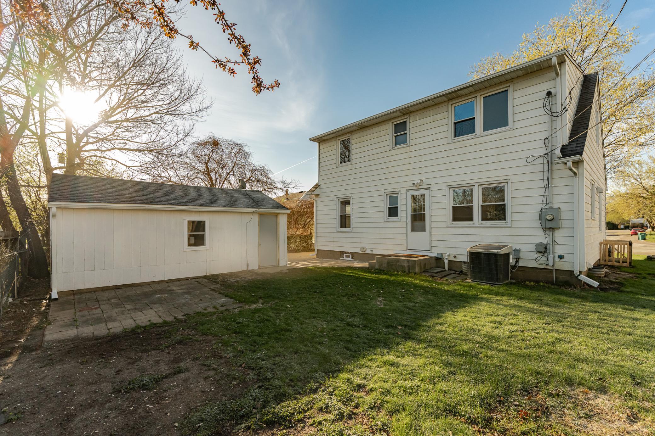 1007 11 1/2 Street SE