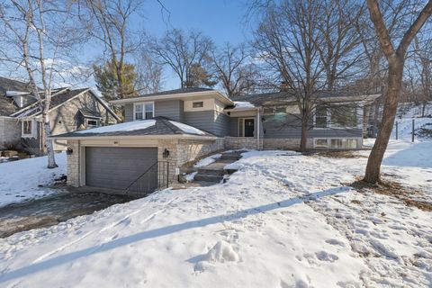 309 Westwood Drive S Golden Valley MN 55416