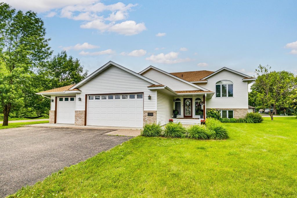 Photo of 29084 Machmeier Court, Lindstrom, MN 55045 (MLS # 7077585)