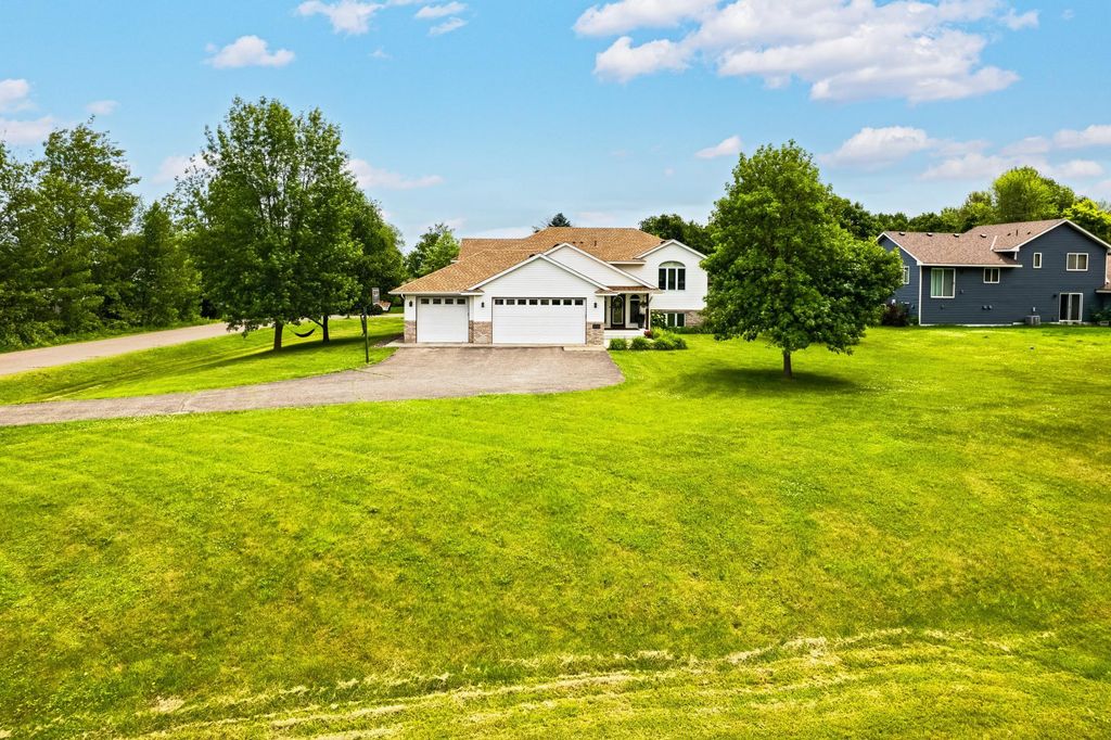 Photo of 29084 Machmeier Court, Lindstrom, MN 55045 (MLS # 7077585)