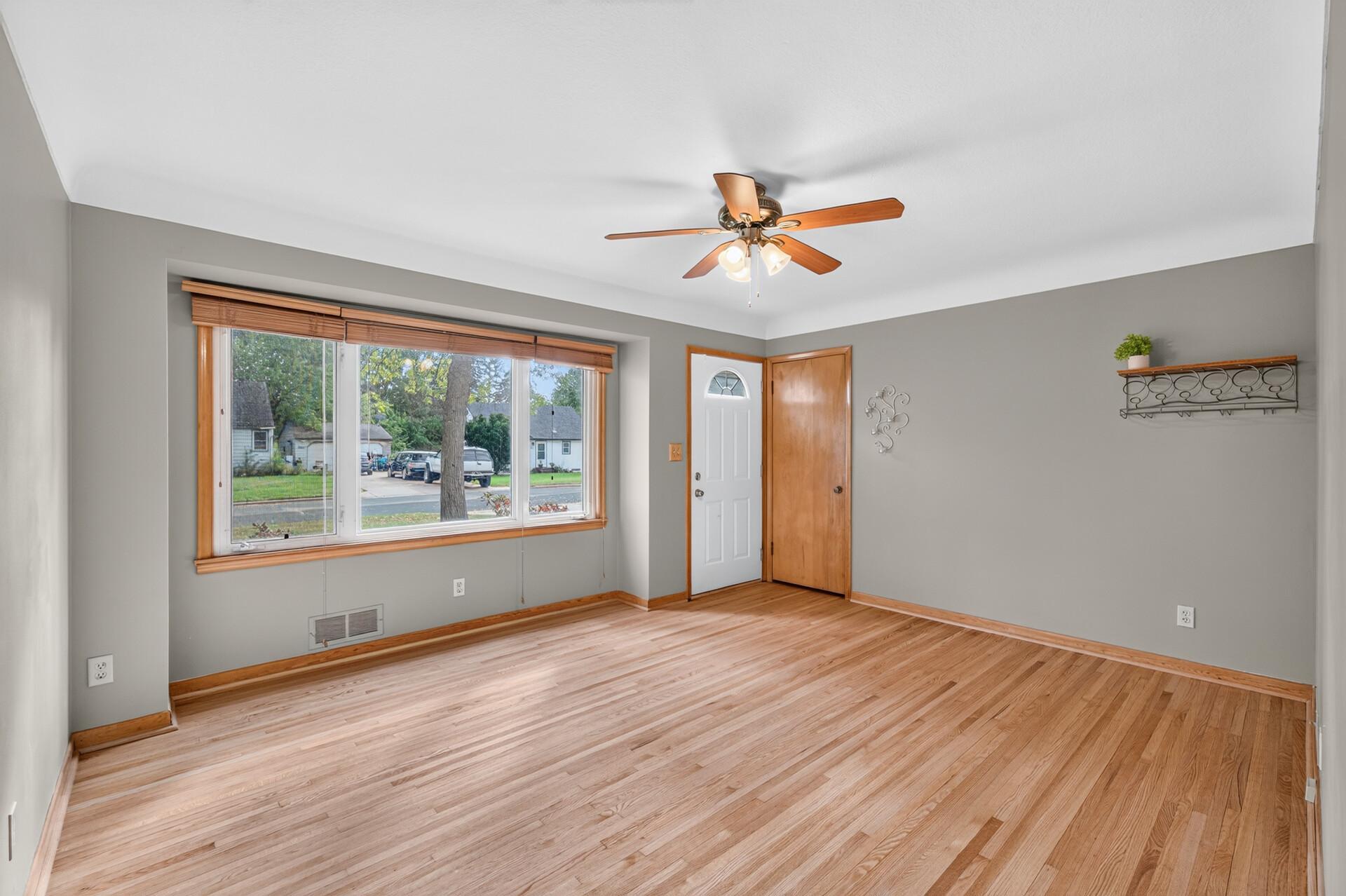 2431 Ridge Lane