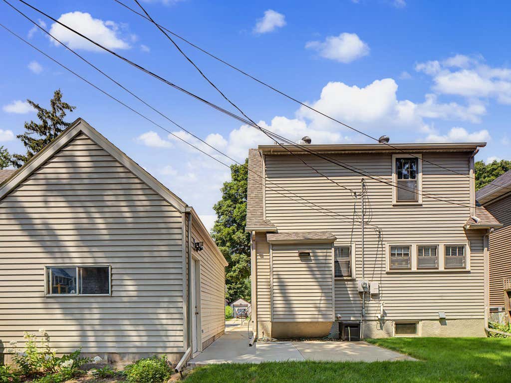 Photo of 1206 1st Street NW, Rochester, MN 55901 (MLS # 7121147)