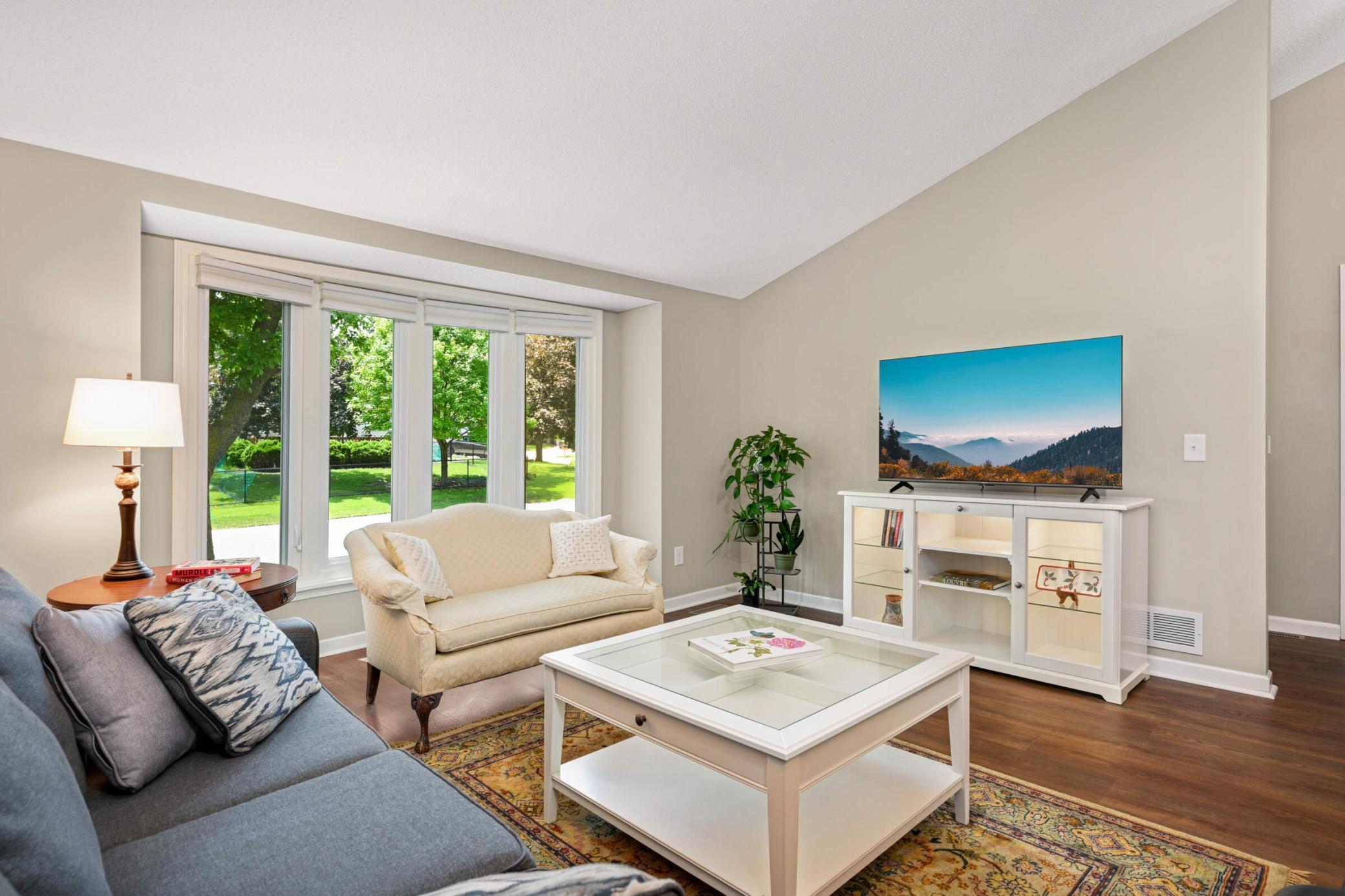 5054 W 143rd Street