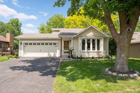 5054 W 143rd Street Savage MN 55378