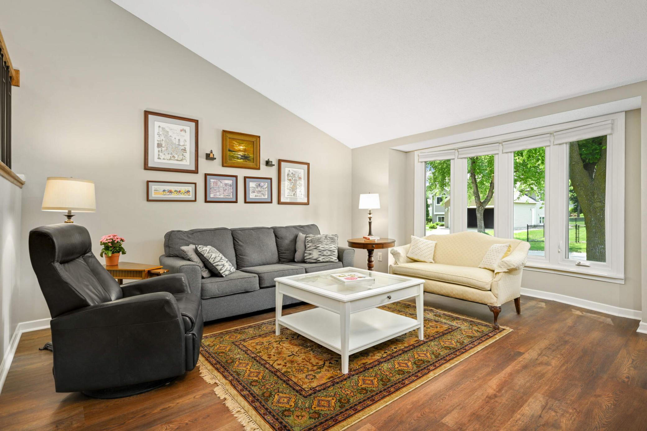 5054 W 143rd Street