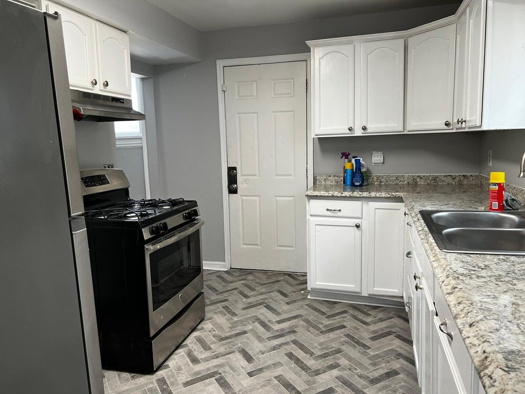 Photo of 3657 Bryant Avenue N, Minneapolis, MN 55412 (MLS # 7035889)