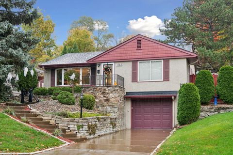 1068 Prior Avenue S Saint Paul MN 55116