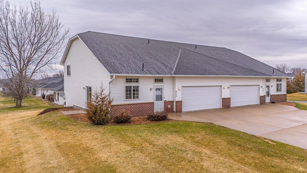 Photo of 803 1st Street NW, New Prague, MN 56071 (MLS # 7040065)