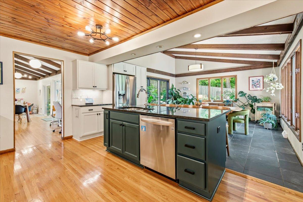 8435 Wesley Drive