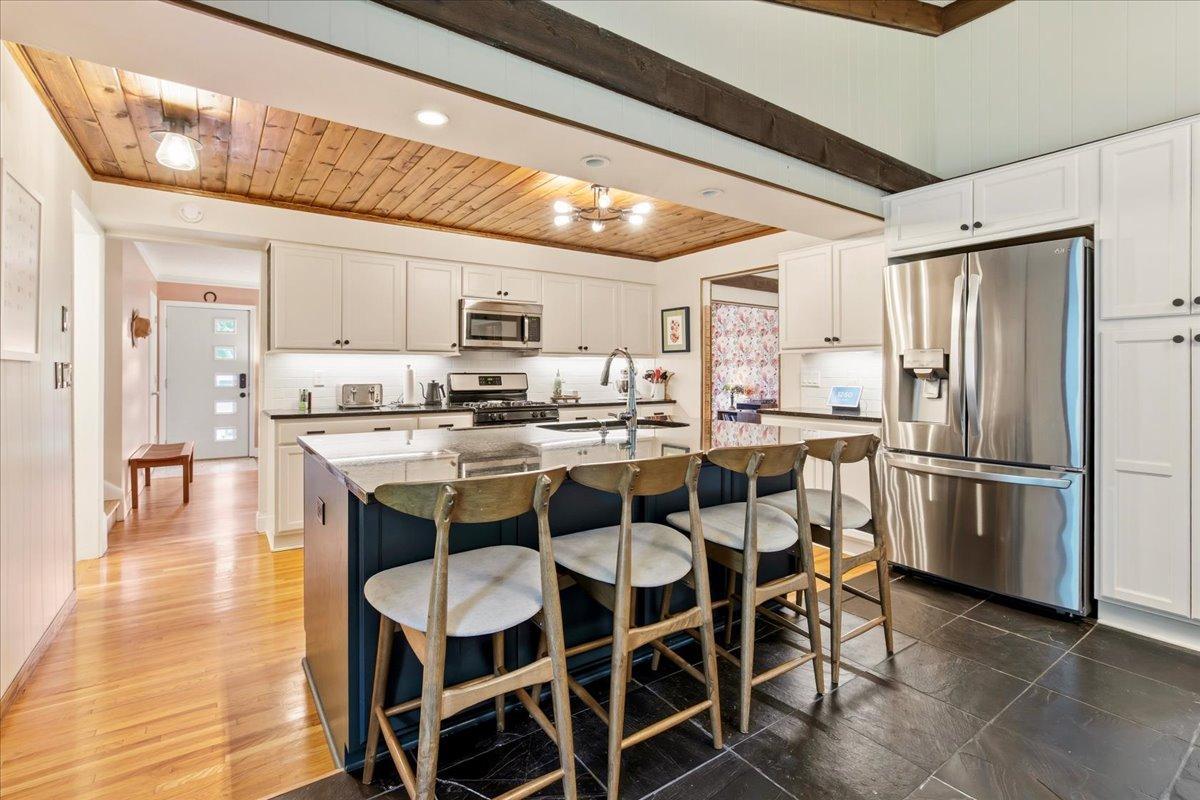 8435 Wesley Drive