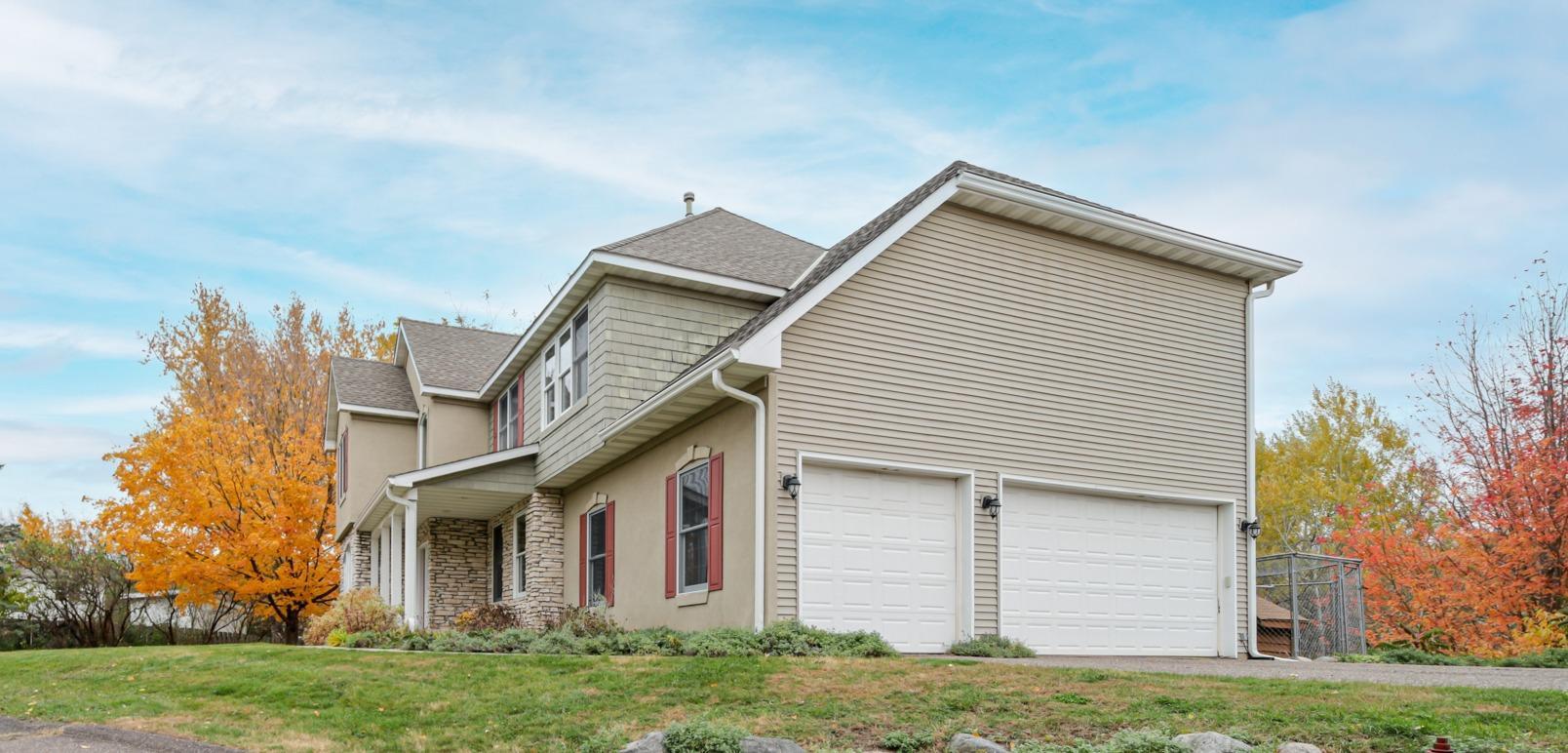 11811 Ridgemount Avenue W