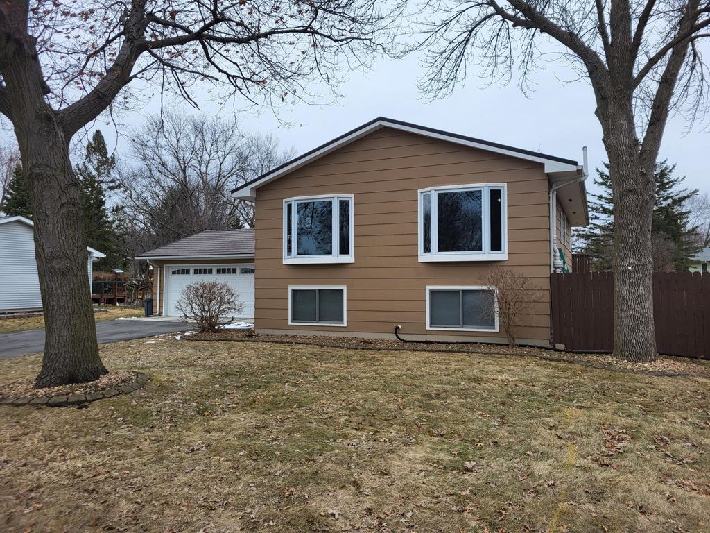 Photo of 1714 Hodgson Road, North Mankato, MN 56003 (MLS # 7036378)