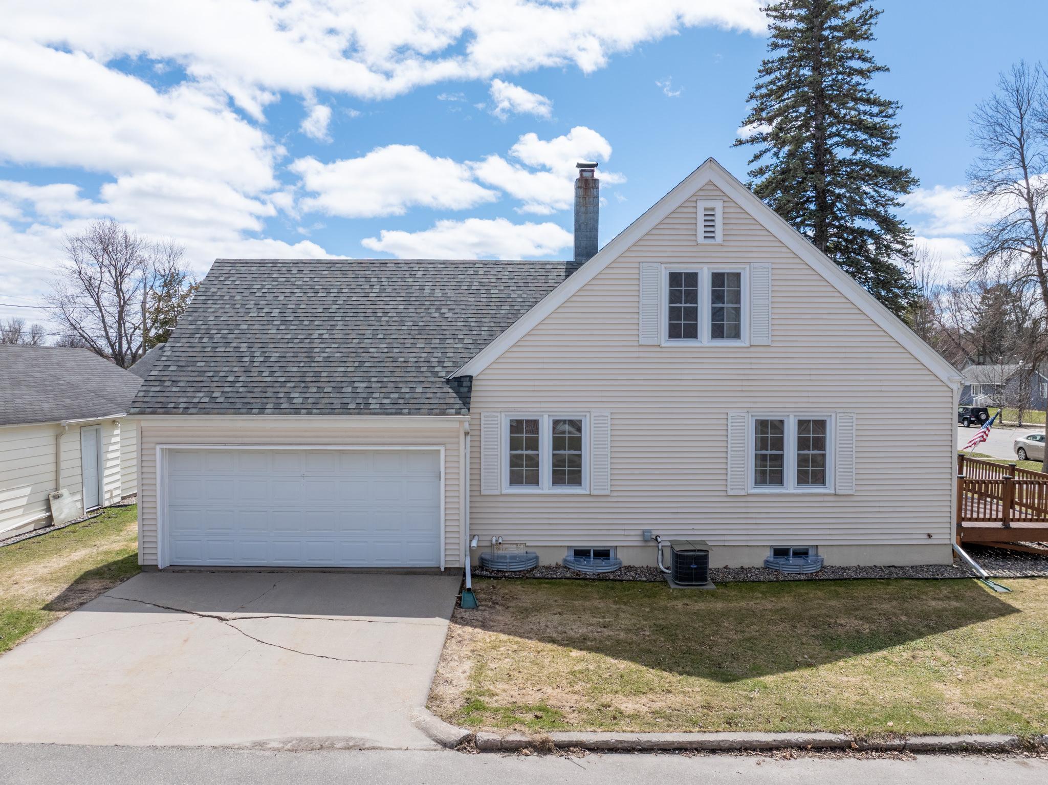 932 NW 1st Avenue