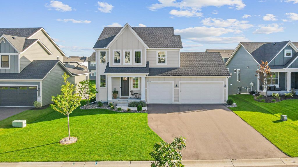 Photo of 10755 40th Street N, Lake Elmo, MN 55042 (MLS # 7038392)