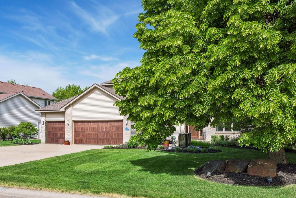 Photo of 3779 Westin Avenue, Woodbury, MN 55125 (MLS # 7081136)