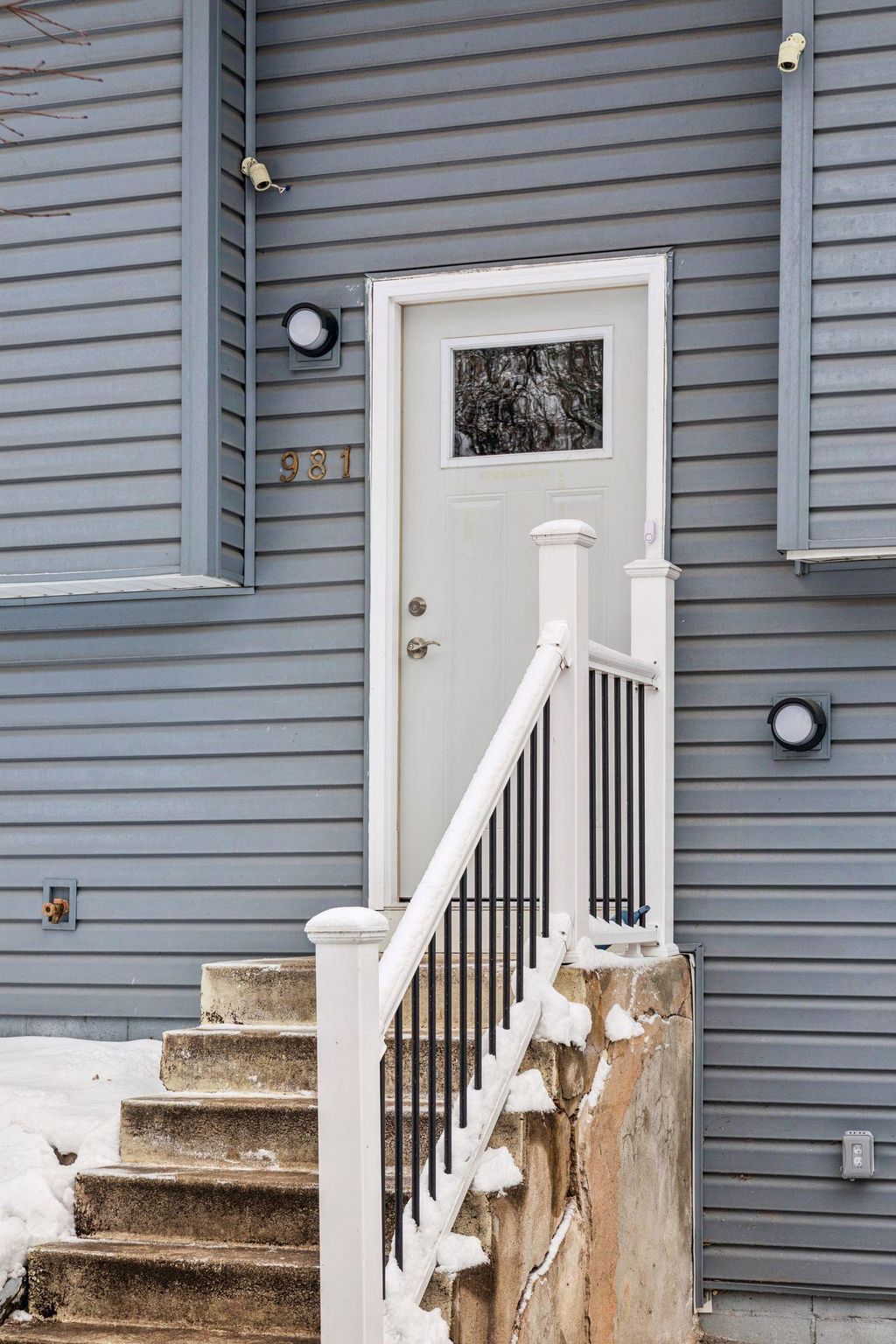 Photo of 981 104th Avenue NW, Coon Rapids, MN 55433 (MLS # 7000223)