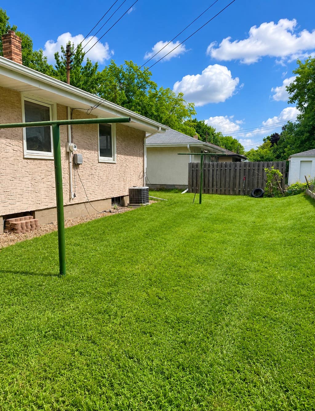 Photo of 1600 Suburban Avenue, Saint Paul, MN 55106 (MLS # 7128090)