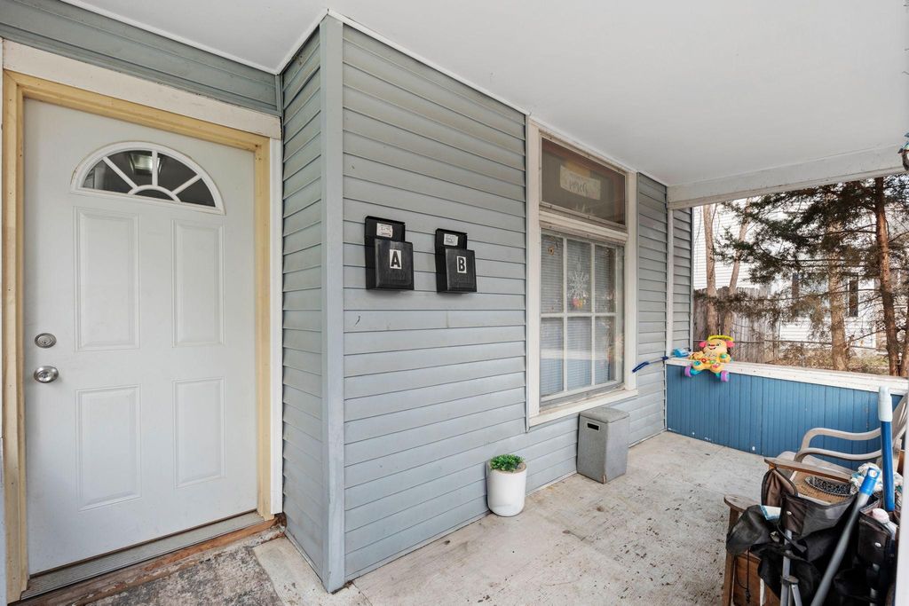 Photo of 967 Euclid Street, Saint Paul, MN 55106 (MLS # 7032296)