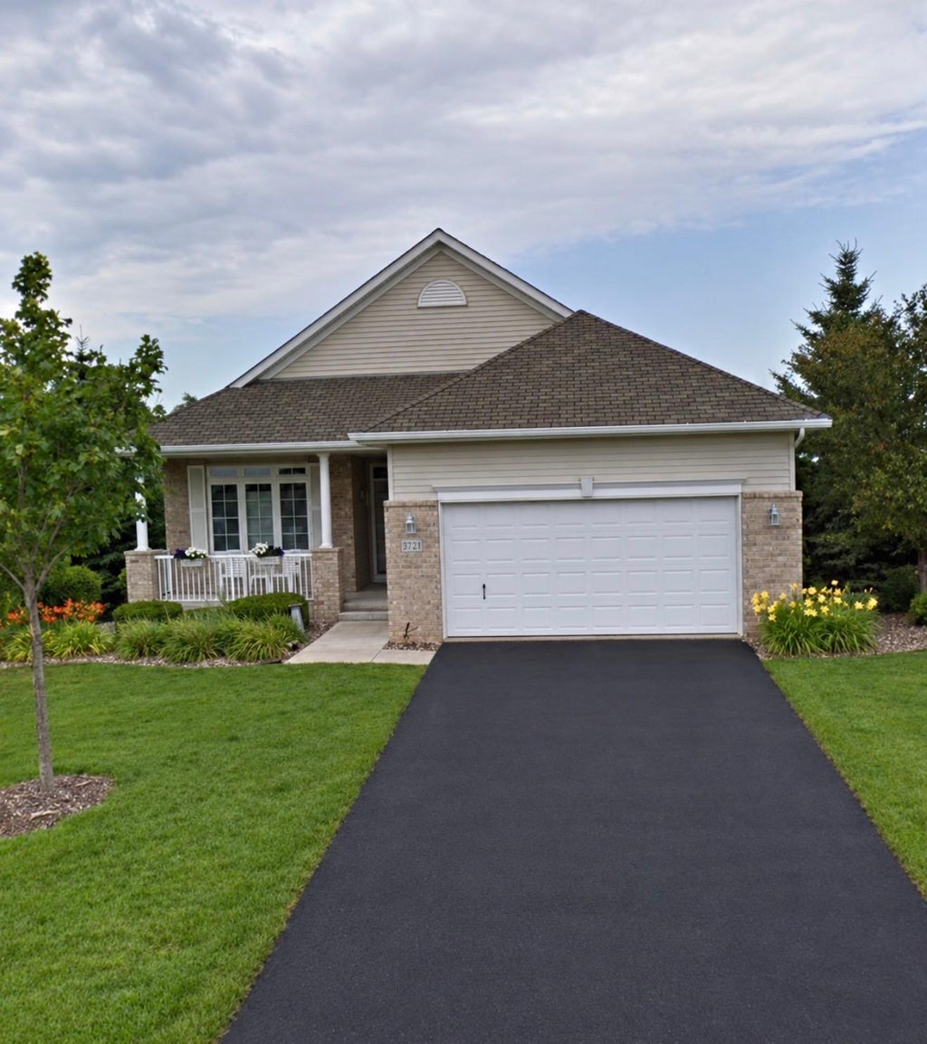 Photo of 3721 Crossridge Way, Rosemount, MN 55068 (MLS # 7139737)