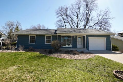 Photo of 1001 16th Street SW, Willmar, MN 56201 (MLS # 7060481)