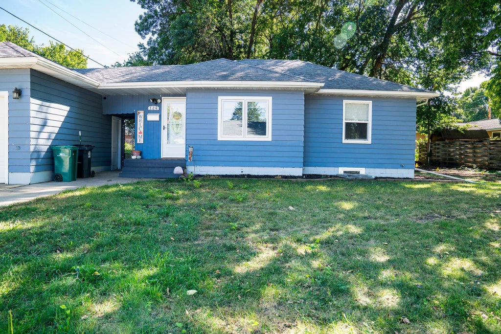 Photo of 124 E Emory Street, Tracy, MN 56175 (MLS # 7141549)