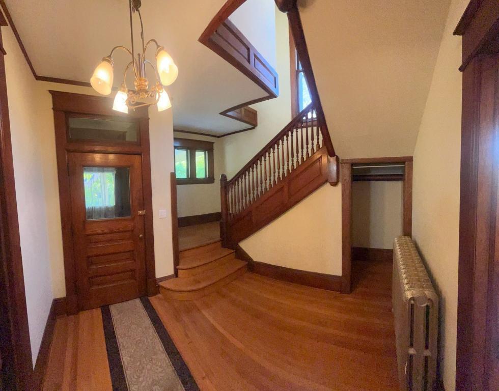 402 Eichenwald Street