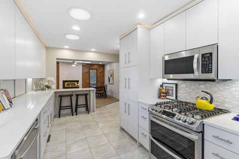 882 Transit Avenue Roseville MN 55113