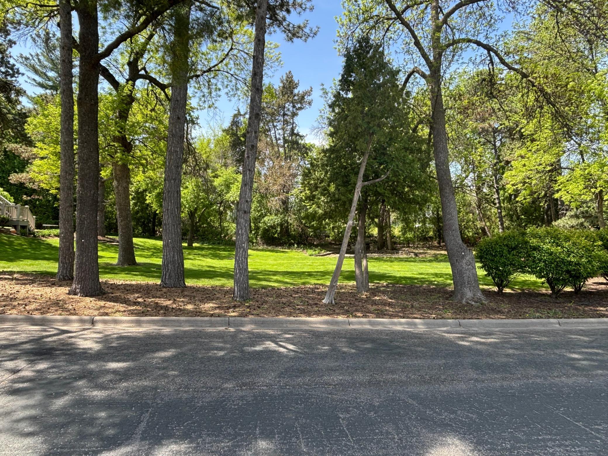 4900 Lakeview Drive
