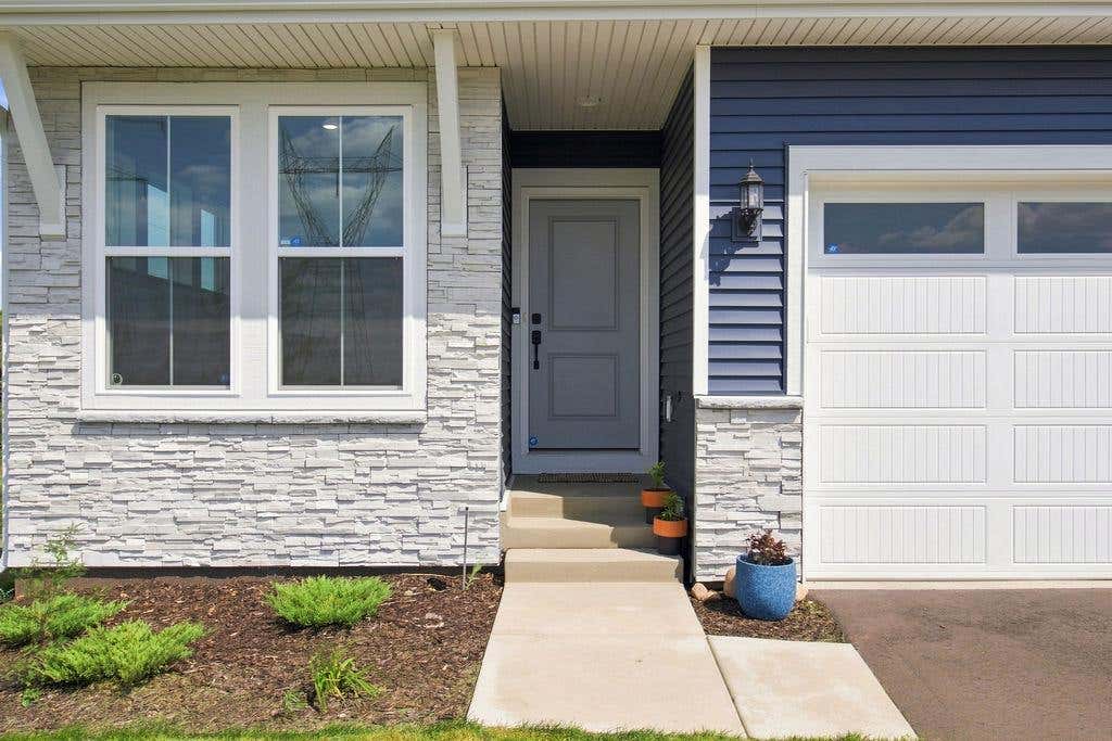 Photo of 1407 Summerland Way, Shakopee, MN 55379 (MLS # 7130631)