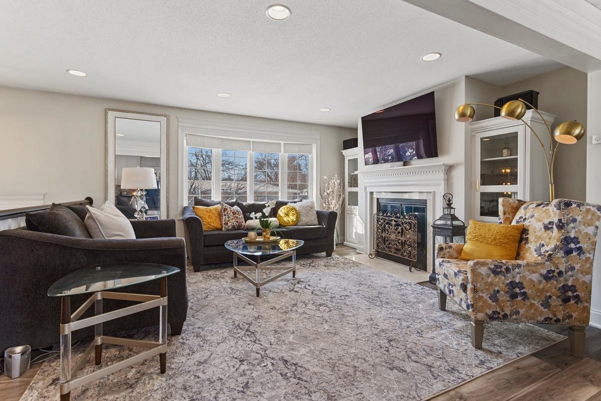 2012 E 86 1/2 Street