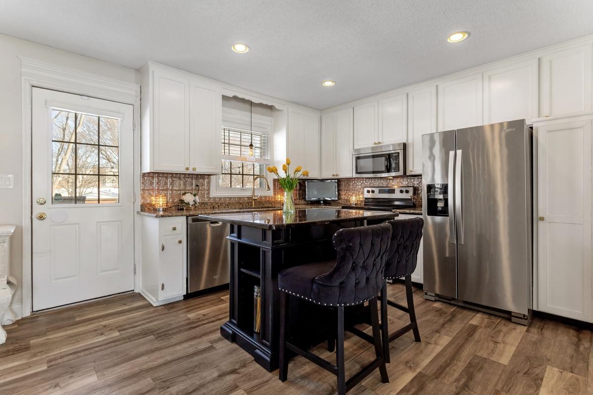 2012 E 86 1/2 Street