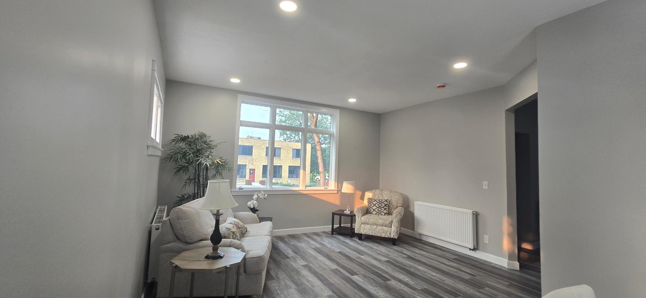 12 Oakley Avenue
