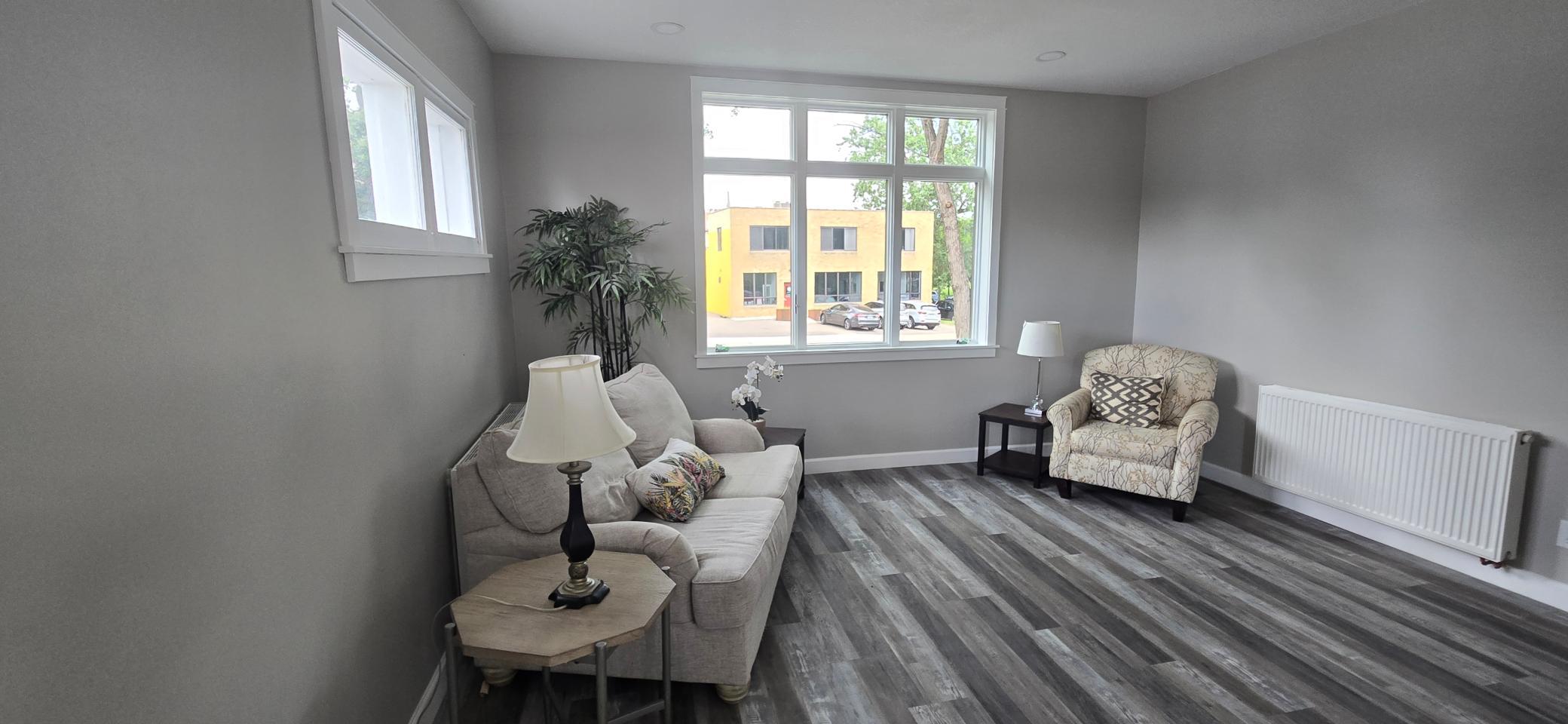 12 Oakley Avenue