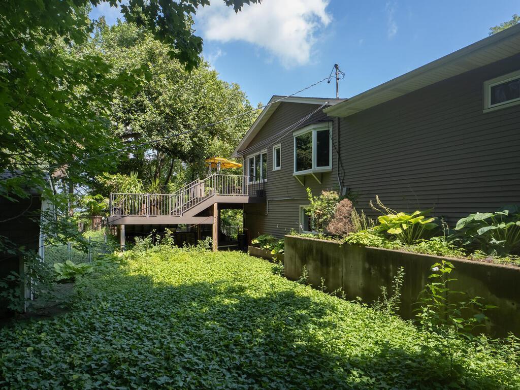 13128 Elm Circle