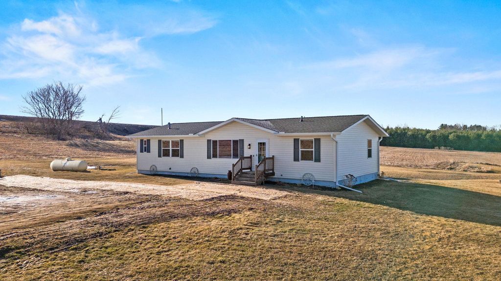 Photo of W2521 890th Avenue, Spring Valley, WI 54767 (MLS # 7036841)