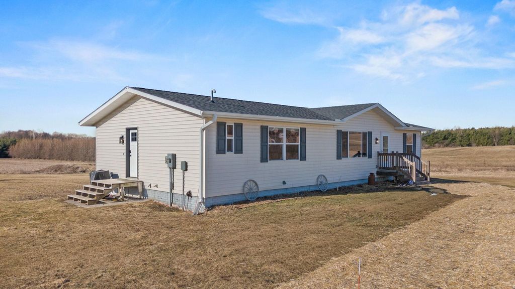 Photo of W2521 890th Avenue, Spring Valley, WI 54767 (MLS # 7036841)