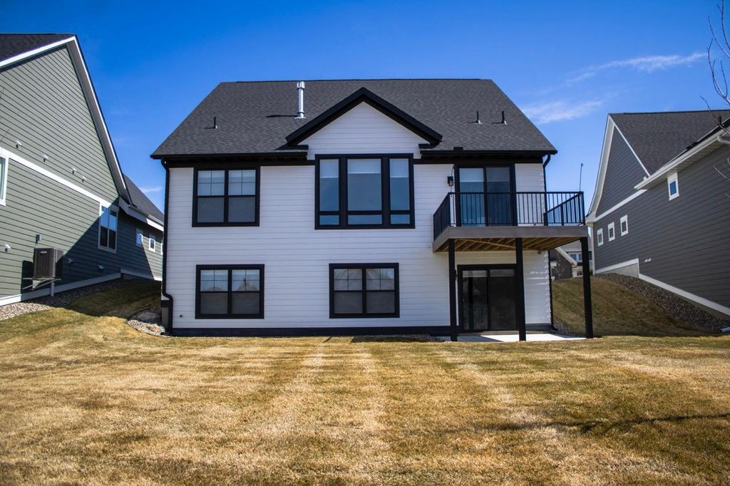 Photo of 6621 Harvest Trail, Chaska, MN 55318 (MLS # 7046356)