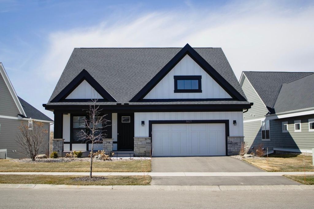 Photo of 6621 Harvest Trail, Chaska, MN 55318 (MLS # 7046356)