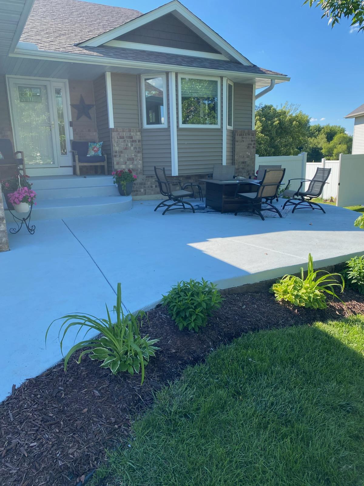 10282 Madison Street NE